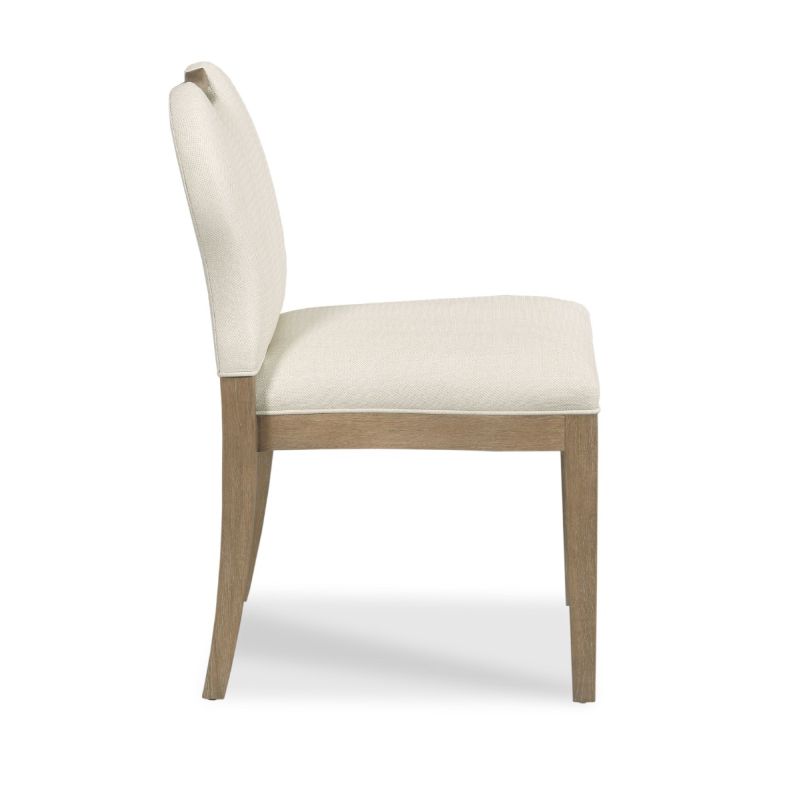 椅子 EQI-49 Stacking chair EQI-49 Stacking chair