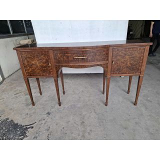 Henley Serving Console