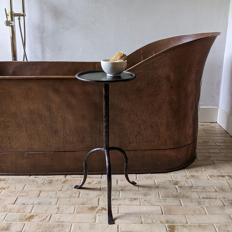 Drinkers Friend Table - full pic 