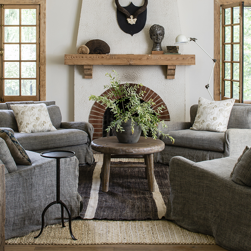 Drinkers Friend Table - full pic 