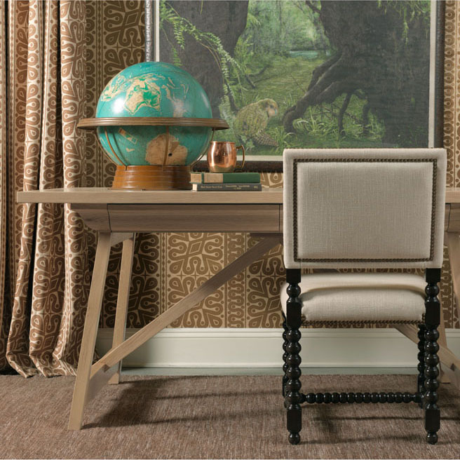 Lambda Desk - full pic 