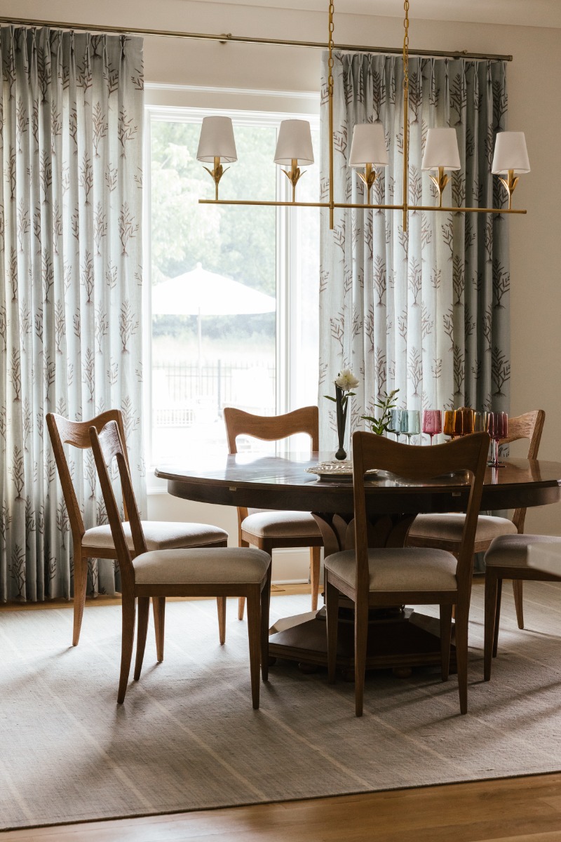 Silhouette Chair - full pic 