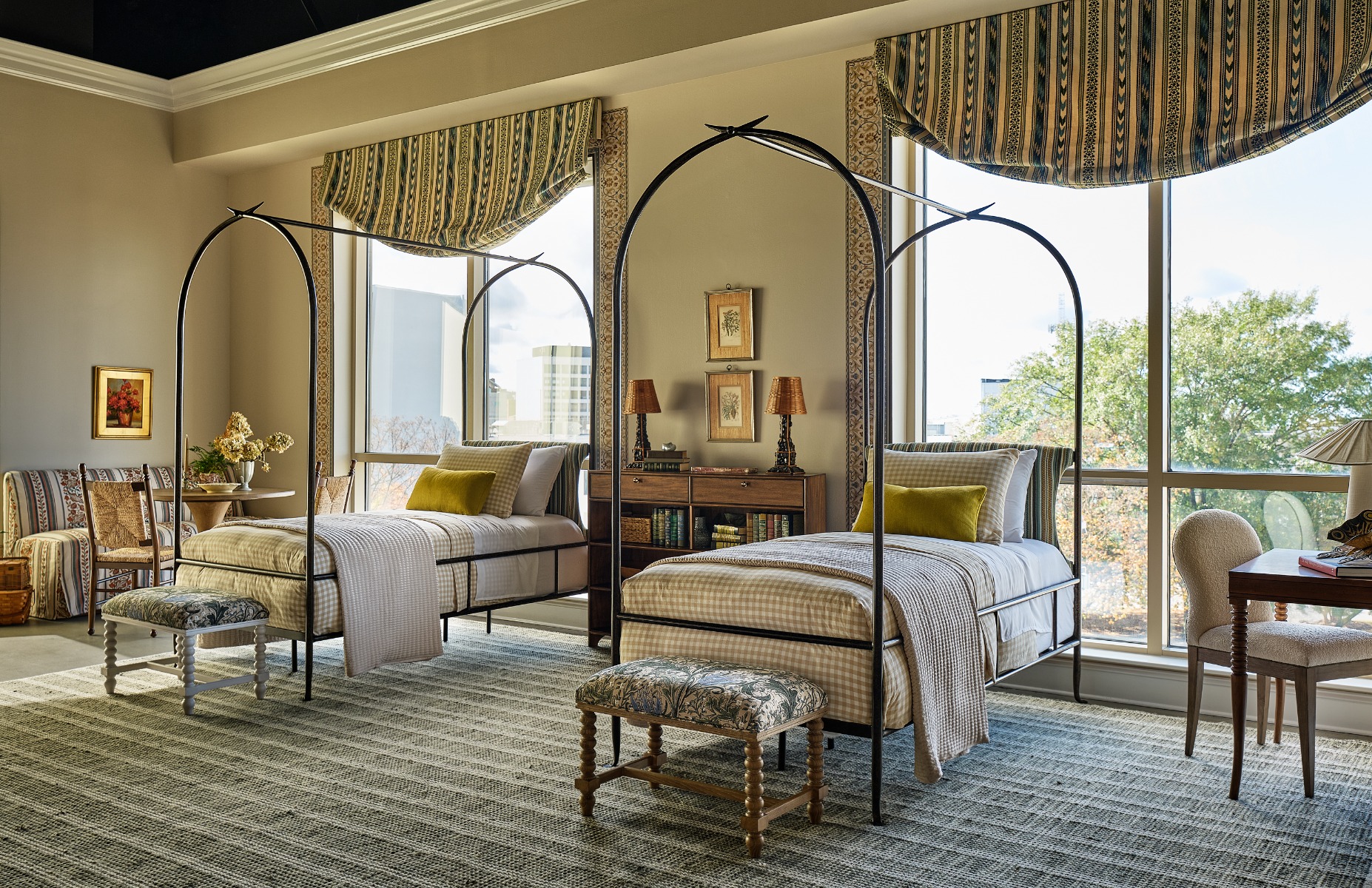 Atrium Twin Bed - full pic 