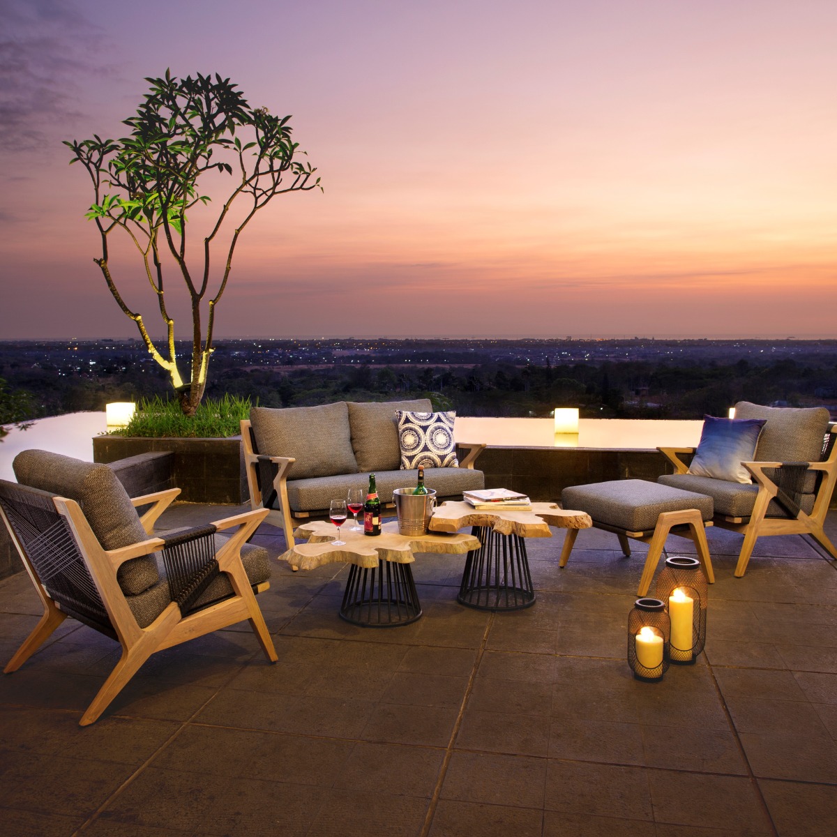 Bellevue Outdoor Ottoman - full pic 